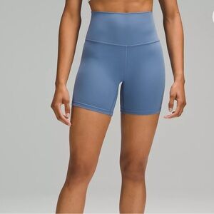 lululemon athletica High-Rise Athletic Bike Shorts in Dusty Blue